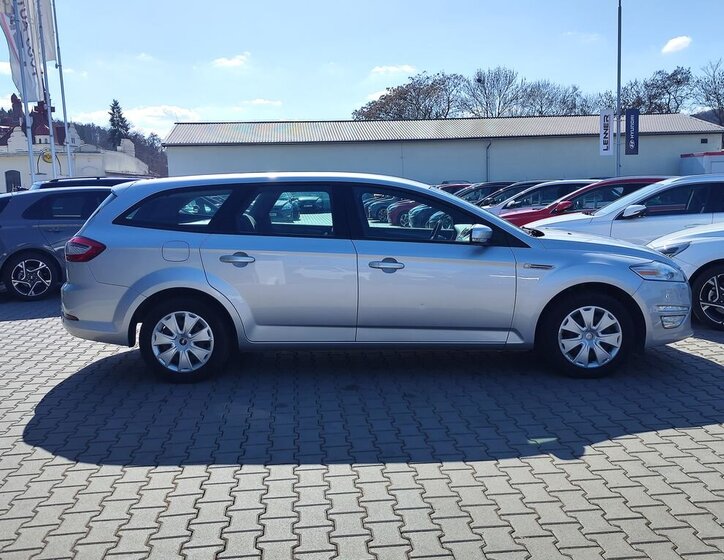 Ford Mondeo Kombi 2,0 l 103 kw