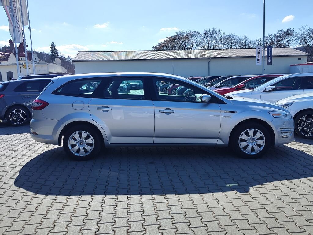 Ford Mondeo Kombi 2,0 l 103 kw