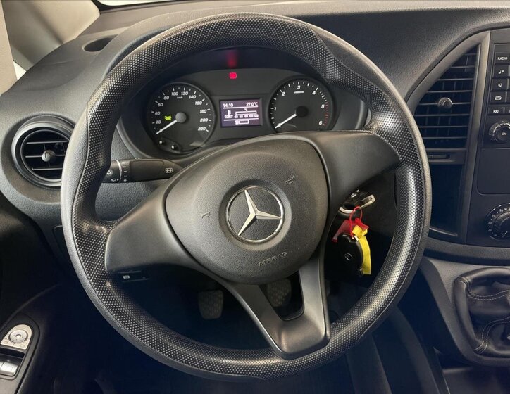 Mercedes-Benz Vito Skříň 2,1 l 120 kw