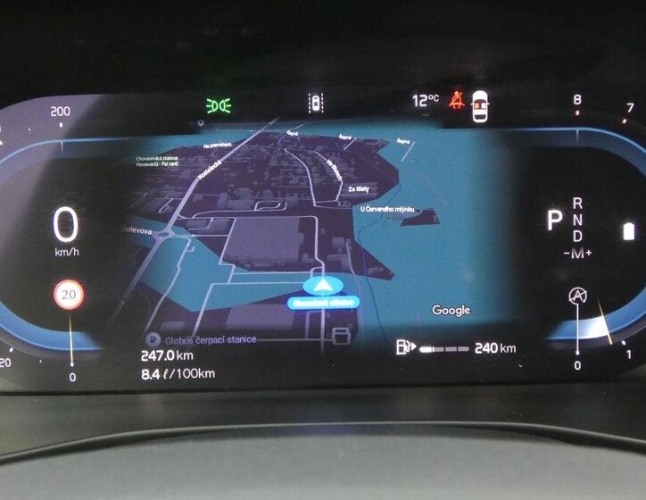 Volvo XC40 SUV / Terénní 2,0 l 120 kw