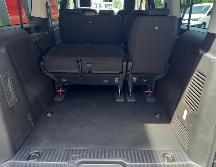 Toyota ProAce Verso 11