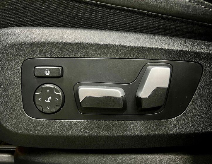 BMW X5 SUV / Terénní 3,0 l 210 kw