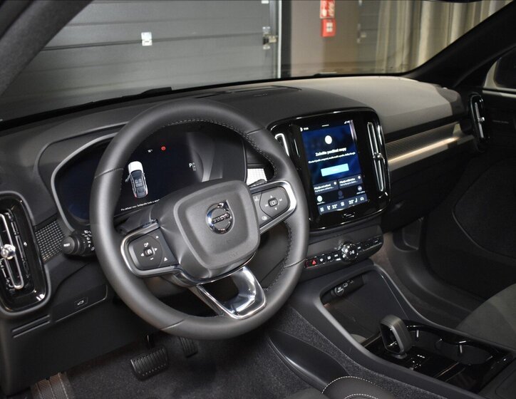 Volvo EC40 SUV / Terénní 0,0 185 kw