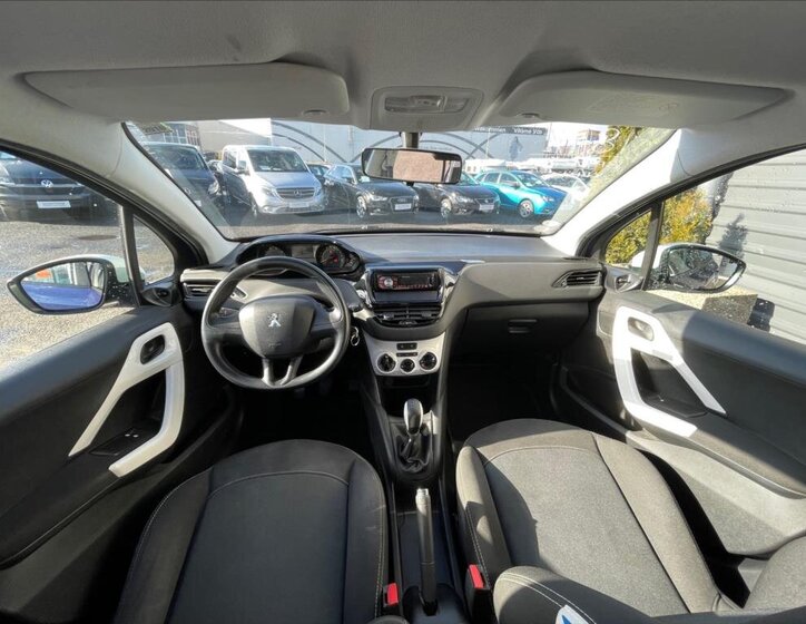 Peugeot 208 Hatchback 999,0 50 kw