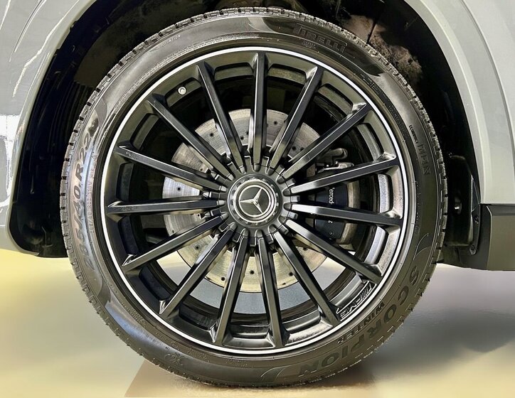 Mercedes-Benz GLS SUV 3,0 l 270 kw