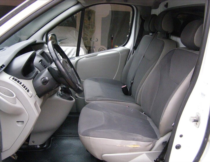 Opel Vivaro MPV 2,0 l 66 kw