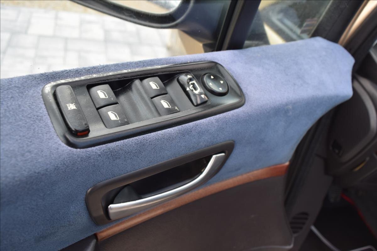 Lancia Phedra MPV 2,2 l 94 kw