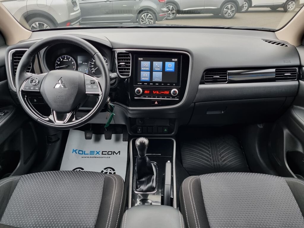 Mitsubishi Outlander SUV 2,0 l 110 kw