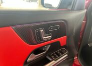 Mercedes-Benz GLA 11