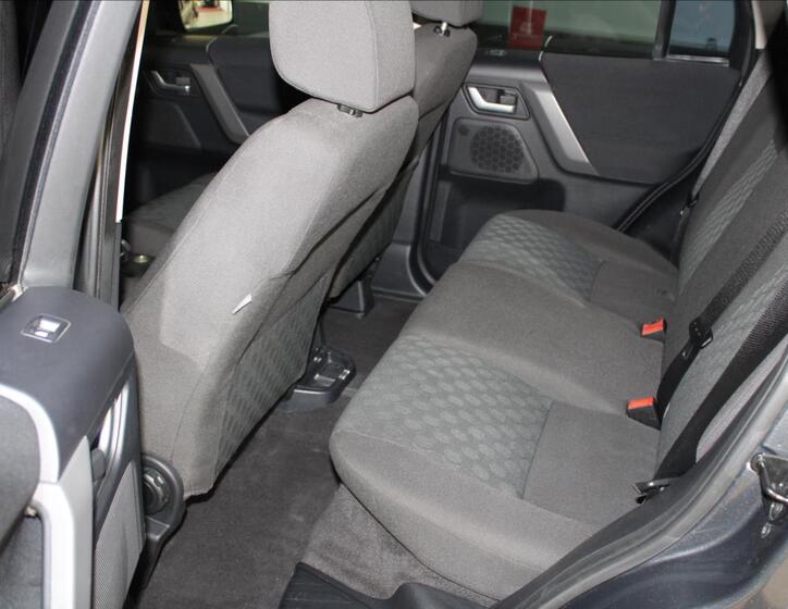 Land Rover Freelander 13