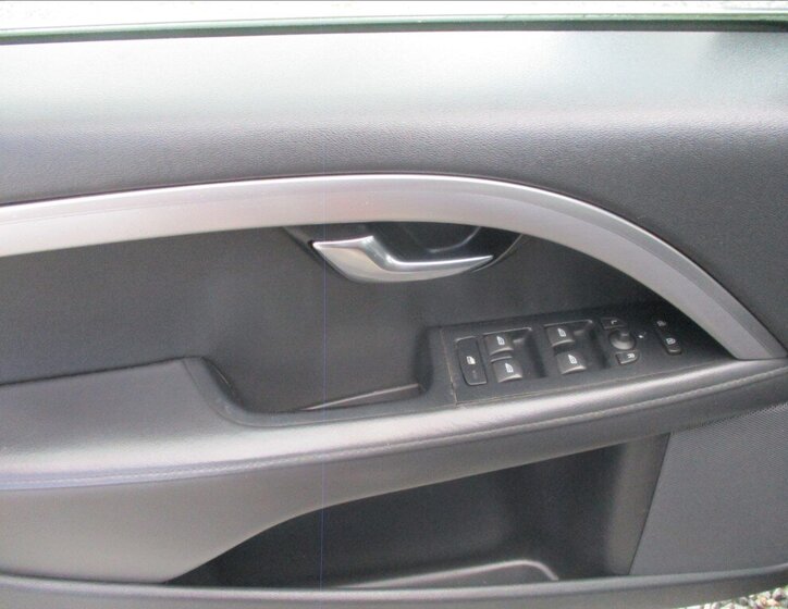 Volvo V70 Kombi 2,0 l 133 kw