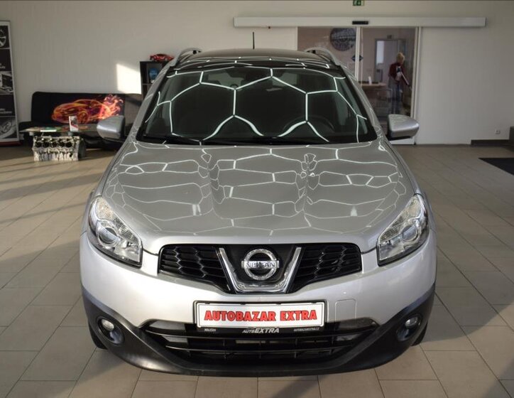 Nissan Qashqai SUV 2,0 l 104 kw