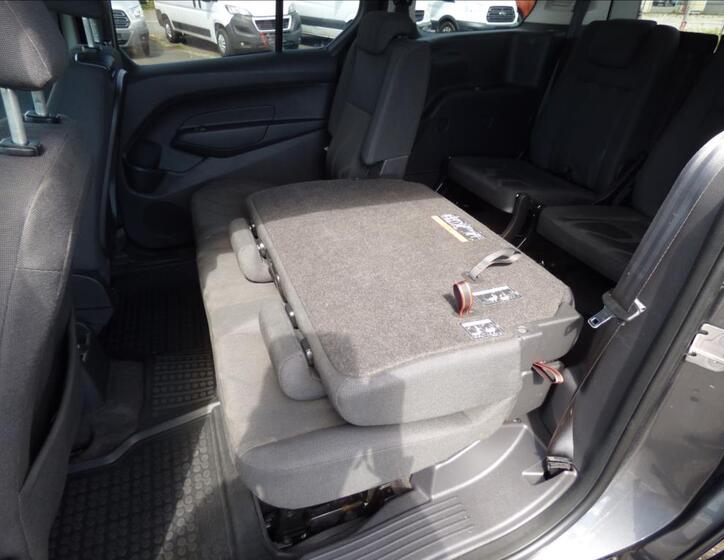 Ford Tourneo Connect 32