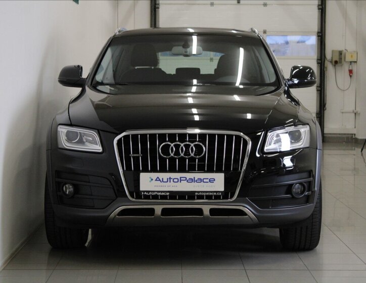 Audi Q5 SUV 2,0 l 140 kw