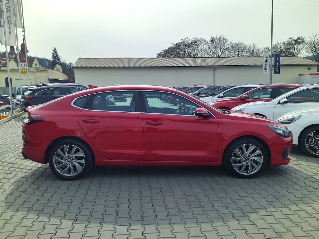 Hyundai i30 Liftback 1,4 l 103 kw