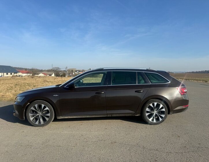 Škoda Superb Kombi 2,0 l 140 kw