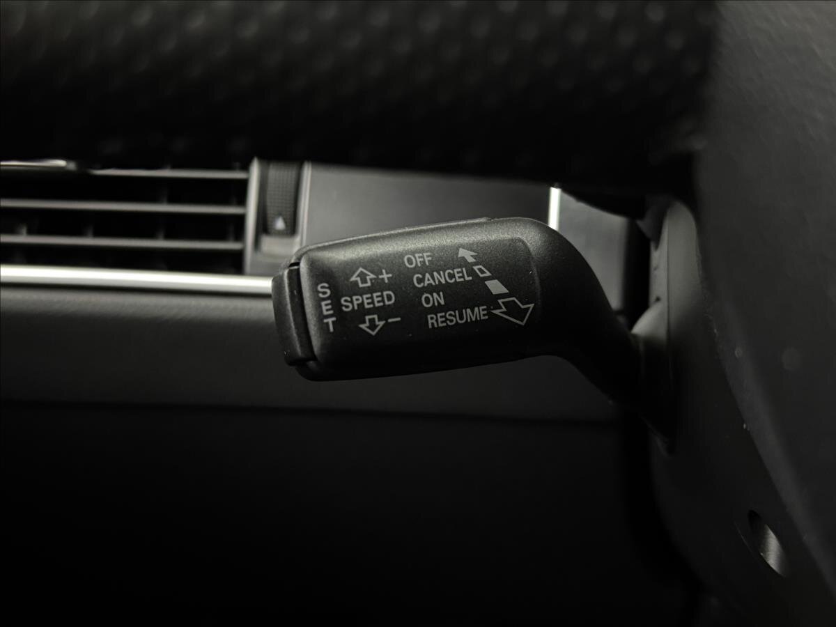 Audi A6 Sedan / Limuzína 2,7 l 140 kw