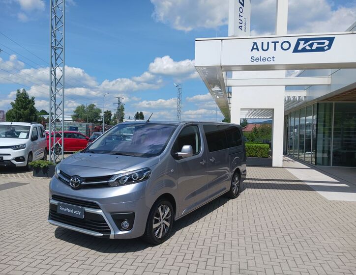 Toyota ProAce Verso 1