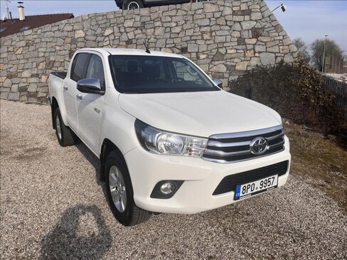 Toyota Hilux Pick-up 2,4 l 110 kw