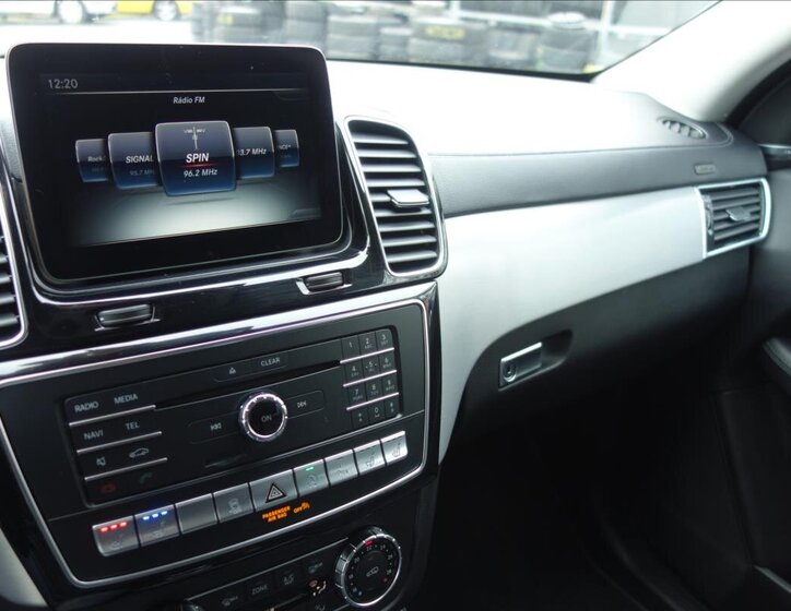 Mercedes-Benz GLE 38