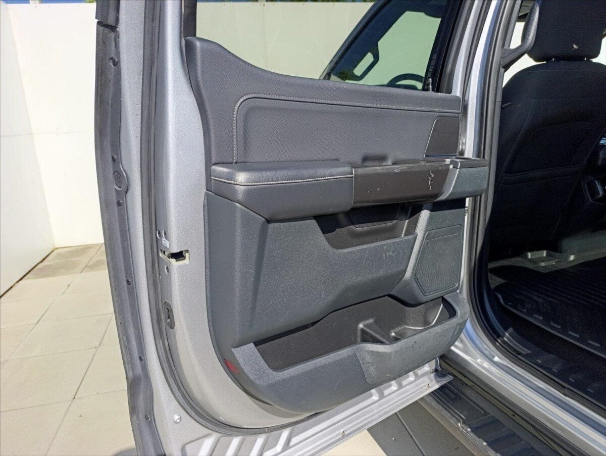 Ford F-150 Pick-up 2,7 l 242 kw