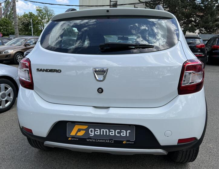 Dacia Sandero 14