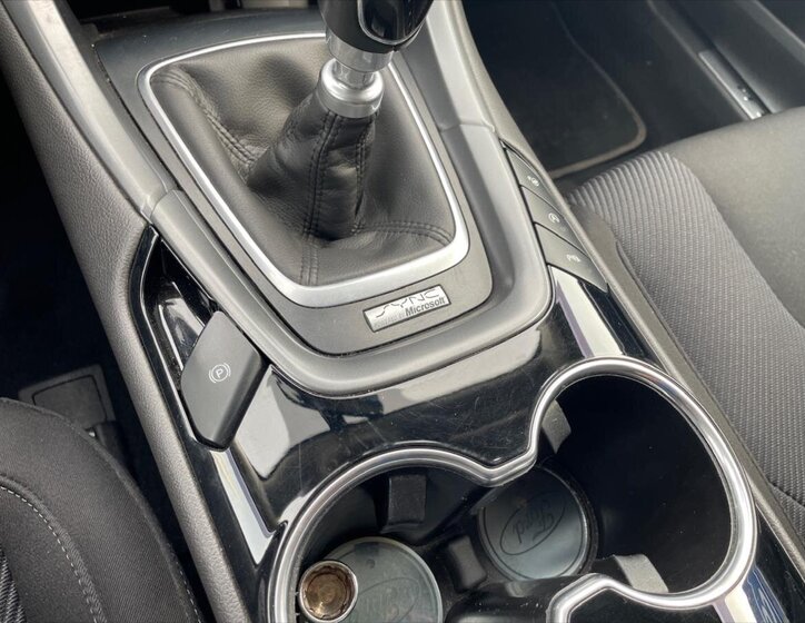 Ford Mondeo Hatchback 1,5 l 118 kw