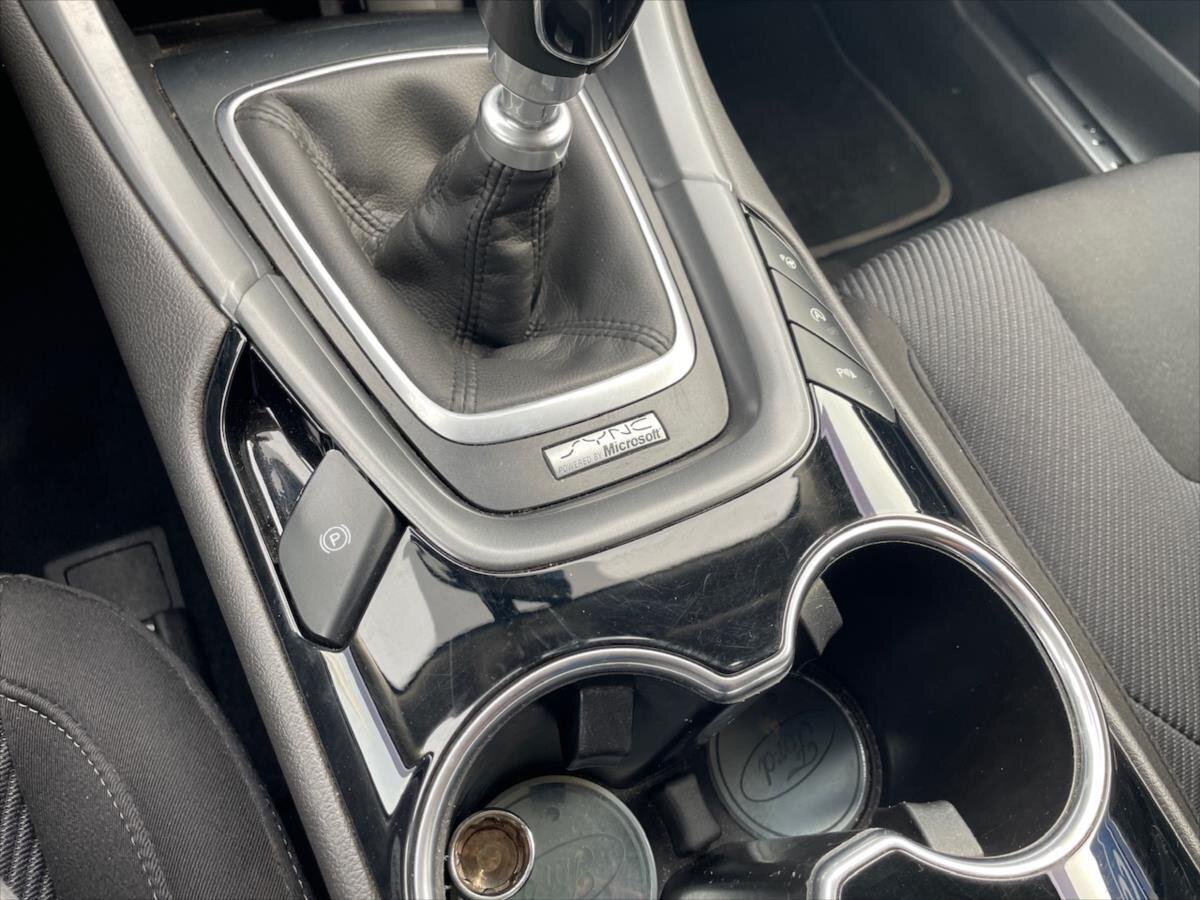 Ford Mondeo Hatchback 1,5 l 118 kw