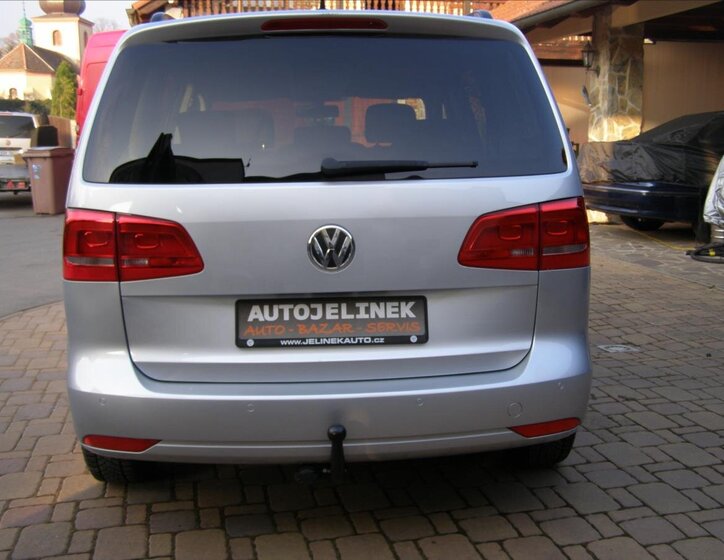 Volkswagen Touran MPV 1,2 l 77 kw