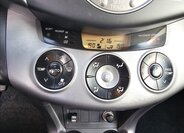 Toyota RAV4 Kombi 2,2 l 100 kw