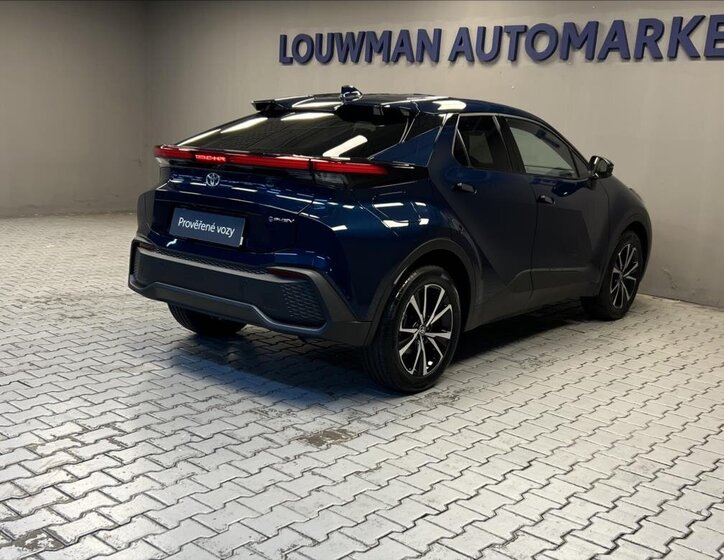 Toyota C-HR SUV / Terénní 2,0 l 111 kw