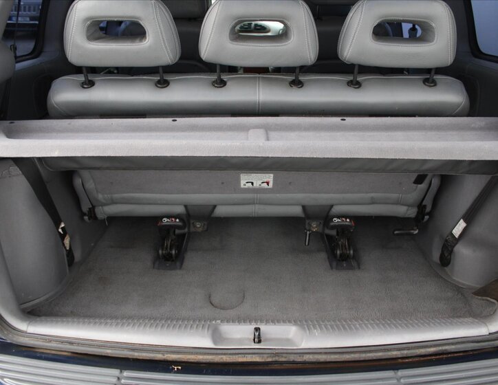 Chrysler Voyager 13