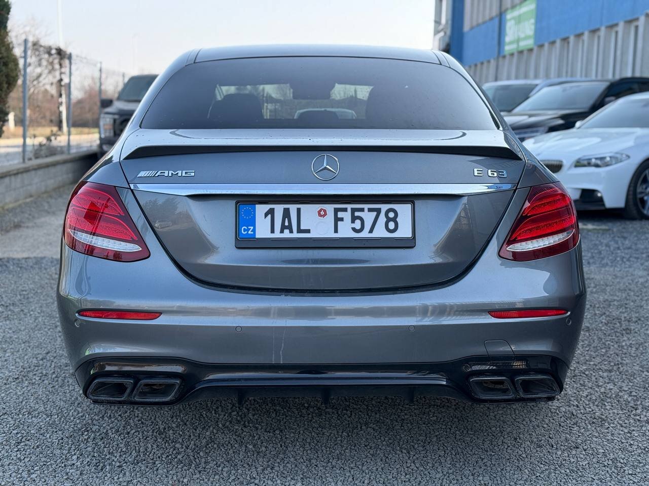 Mercedes-Benz Třídy E Sedan / Limuzína 4,0 l 420 kw