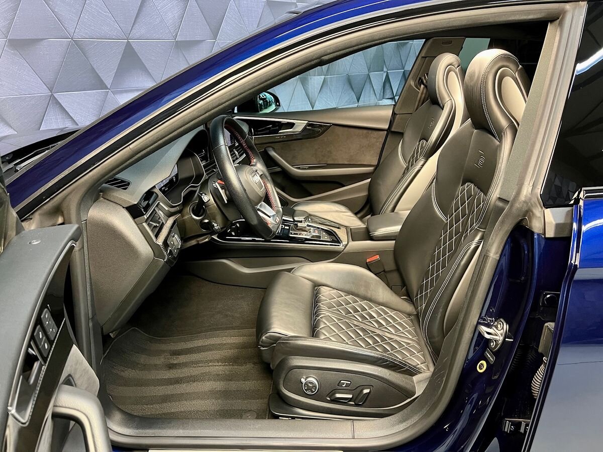 Audi S5 Hatchback 3,0 l 251 kw