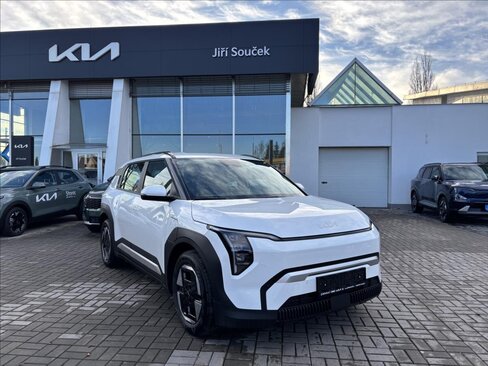 KIA EV3 SUV / Terénní 0,0 150 kw