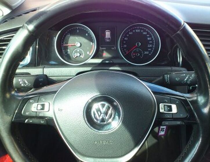 Volkswagen Golf 12