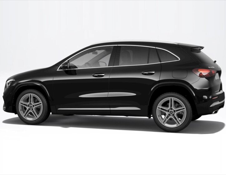 Mercedes-Benz GLA SUV / Terénní 1,3 l 120 kw