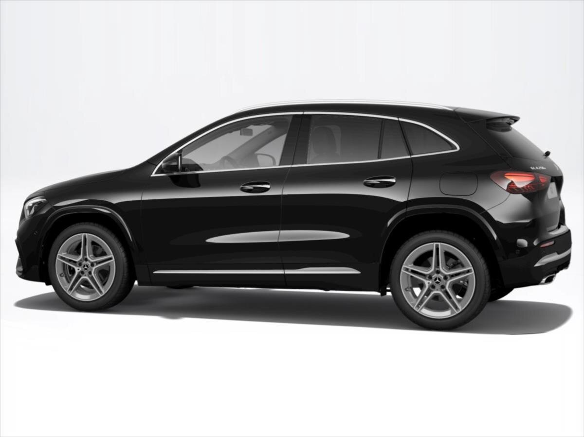 Mercedes-Benz GLA SUV / Terénní 1,3 l 120 kw
