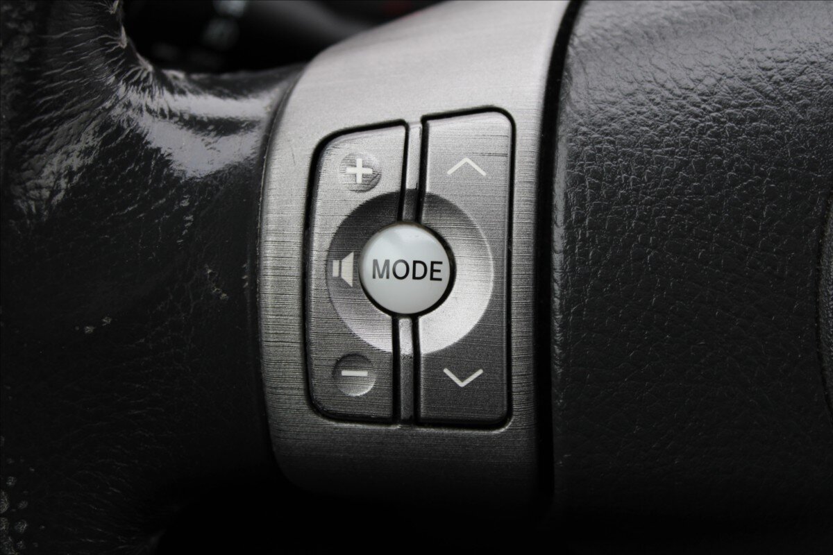 Toyota RAV4 SUV 2,2 l 100 kw