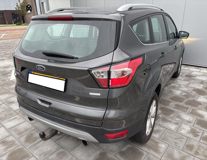 Ford Kuga 4
