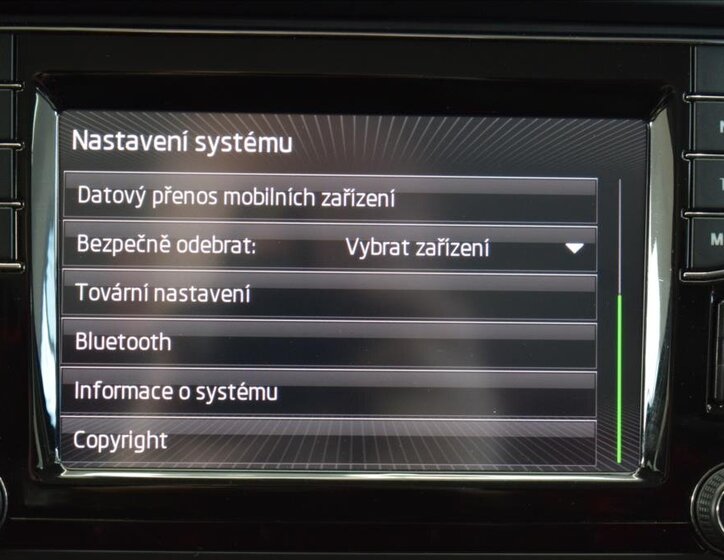 Škoda Yeti SUV 1,2 l 81 kw