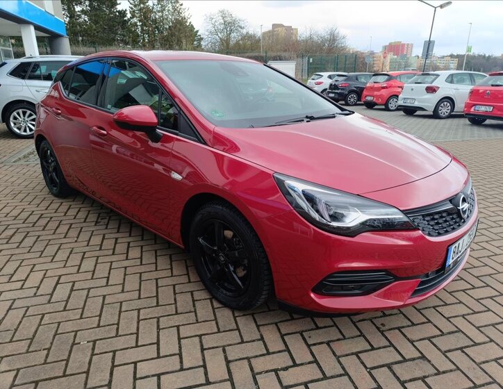 Opel Astra Hatchback 1,2 l 96 kw