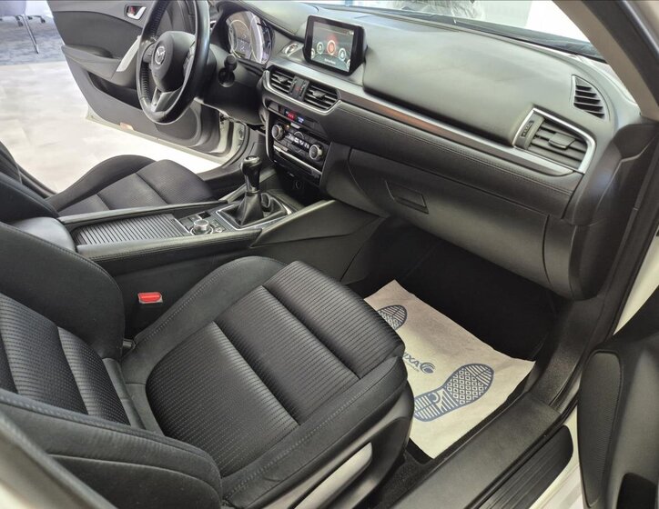 Mazda 6 Sedan 2,0 l 107 kw
