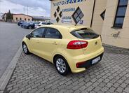 KIA Rio 5