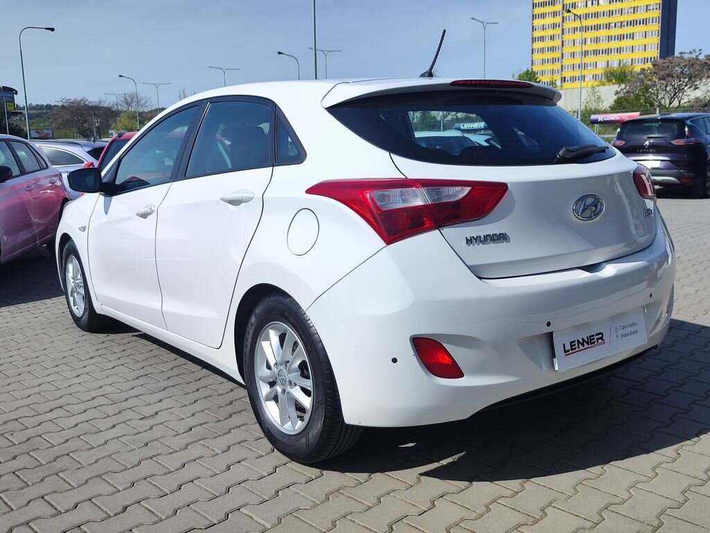 Hyundai i30 Hatchback 1,4 l 73 kw