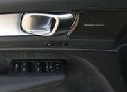 Volvo XC40 SUV / Terénní 2,0 l 120 kw