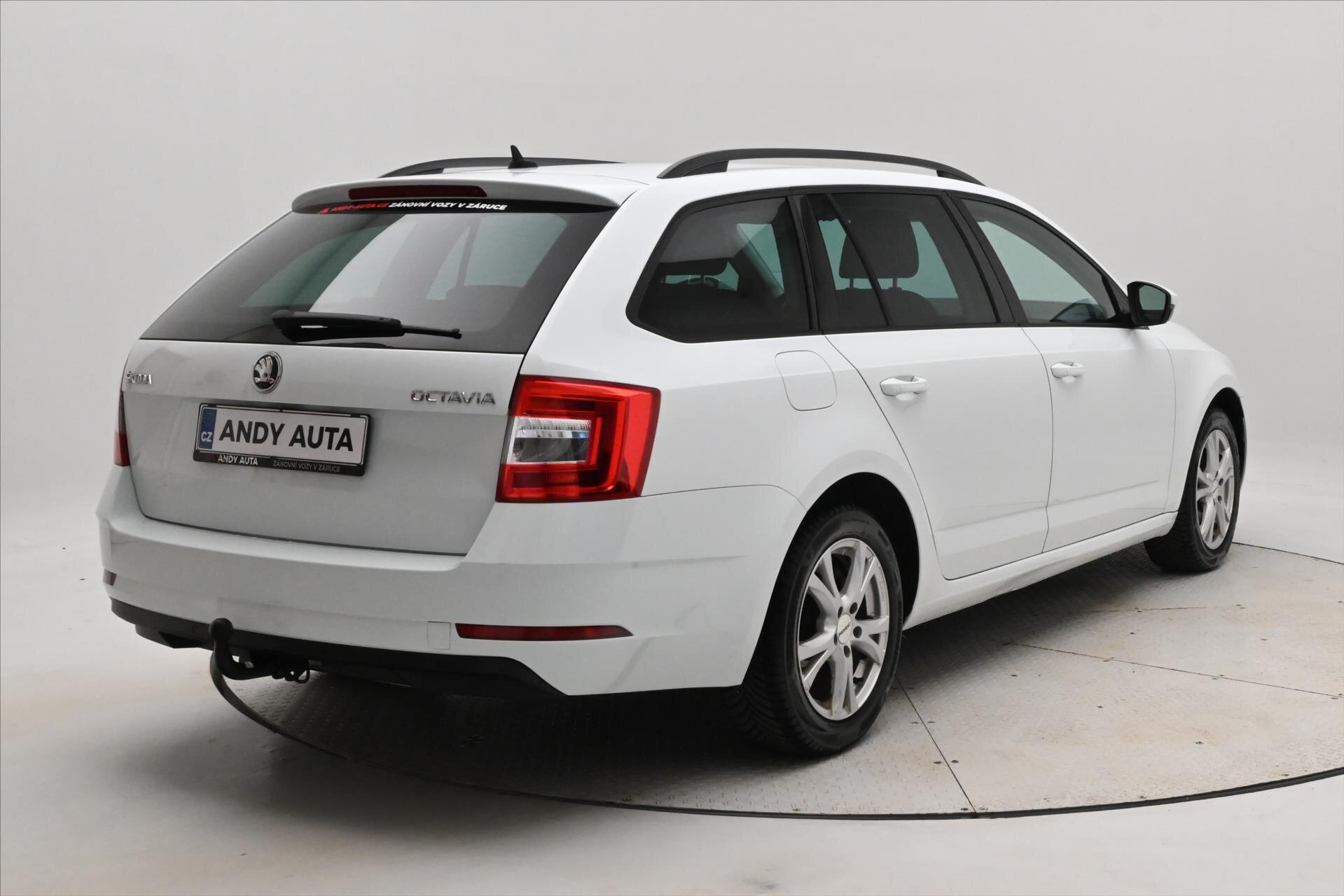 Škoda Octavia Kombi 1,6 l 77 kw