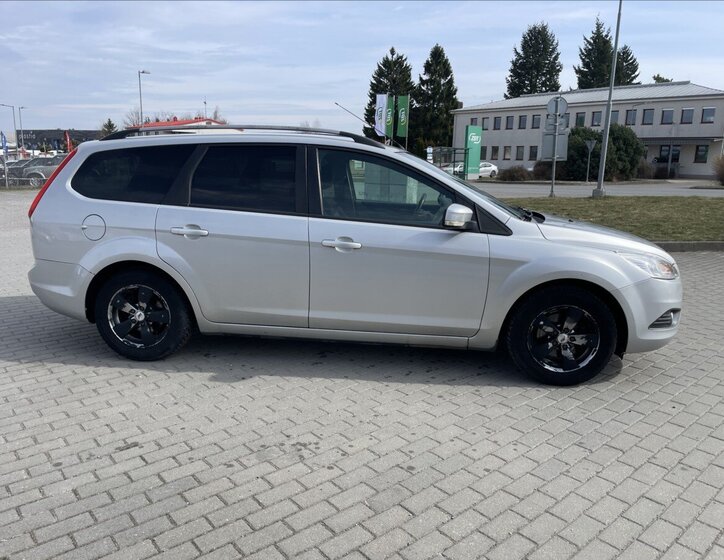 Ford Focus Kombi 1,6 l 74 kw