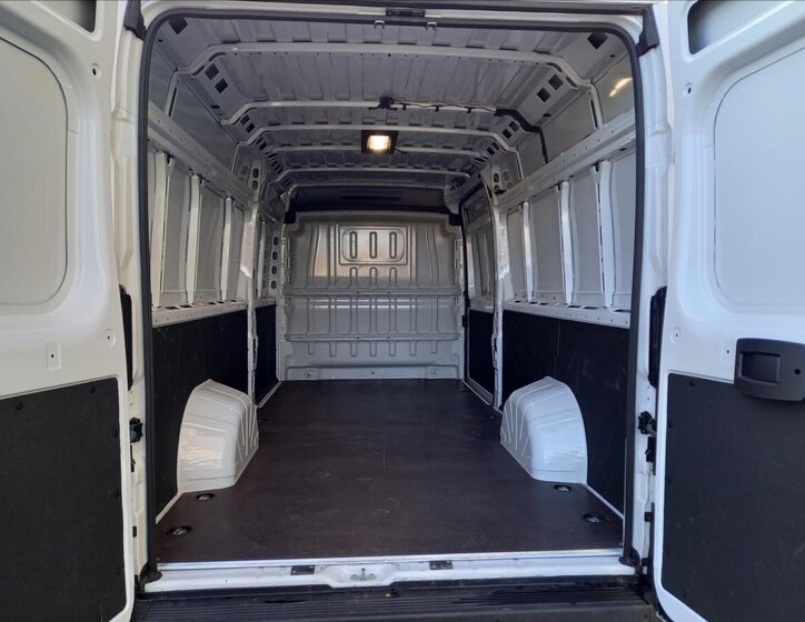 Toyota Proace Max 10