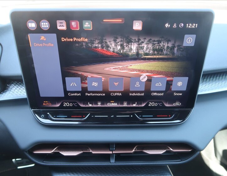 Cupra Terramar SUV / Terénní 2,0 l 195 kw
